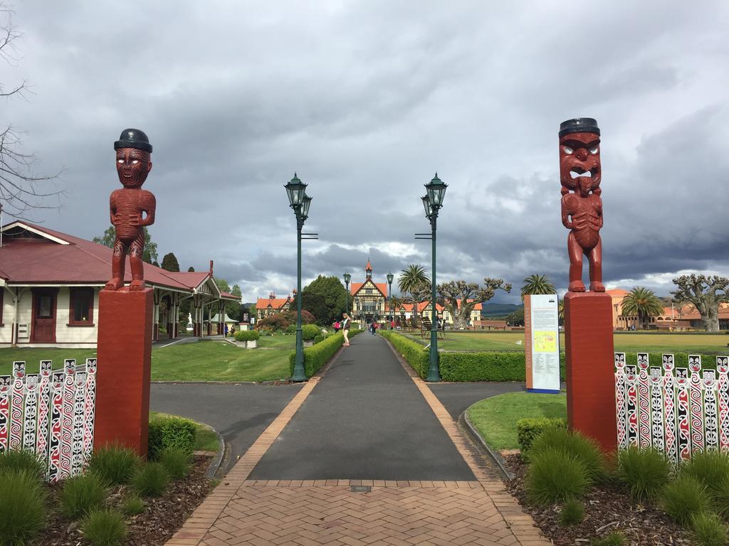 Kiwi As Guest House Rotorua Extérieur photo